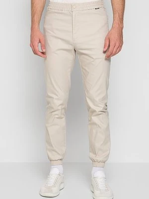 Spodnie materiałowe Calvin Klein