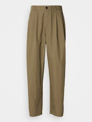 Spodnie materiałowe Calvin Klein