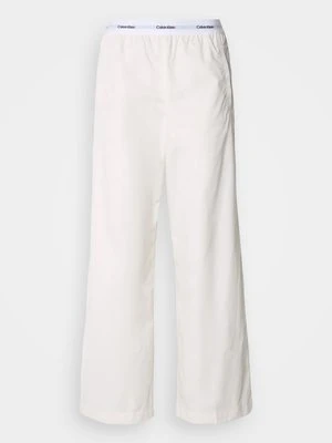 Spodnie materiałowe Calvin Klein Jeans