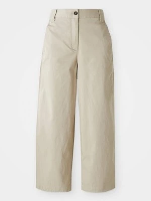 Spodnie materiałowe Calvin Klein Jeans