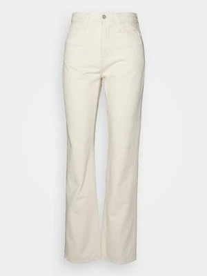 Spodnie materiałowe Carhartt WIP