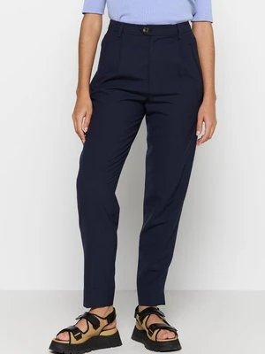 Spodnie materiałowe closed