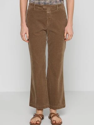 Spodnie materiałowe closed