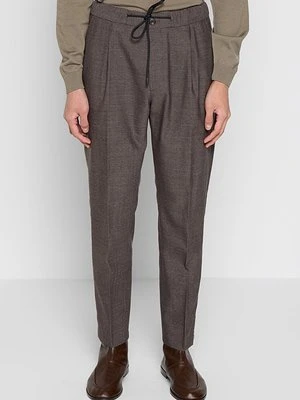 Spodnie materiałowe closed