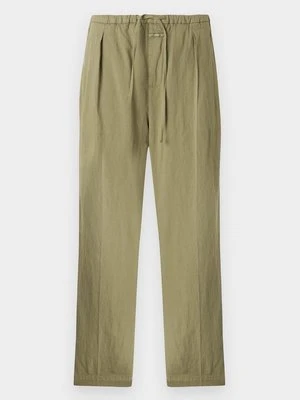 Spodnie materiałowe closed