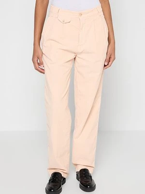 Spodnie materiałowe closed