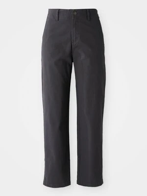 Spodnie materiałowe Columbia