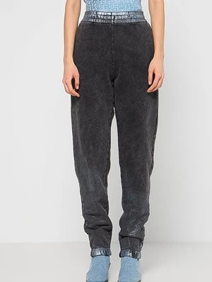 Spodnie materiałowe Diesel