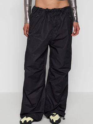 Spodnie materiałowe Diesel