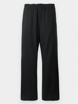 Spodnie materiałowe Diesel