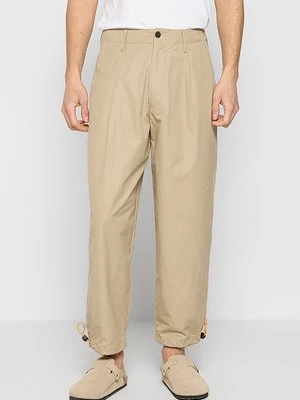 Spodnie materiałowe Emporio Armani