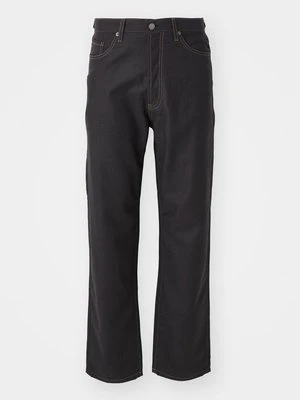 Spodnie materiałowe Emporio Armani