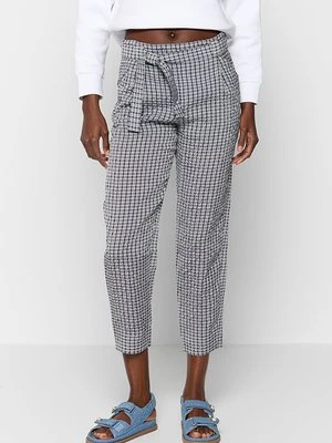 Spodnie materiałowe Emporio Armani