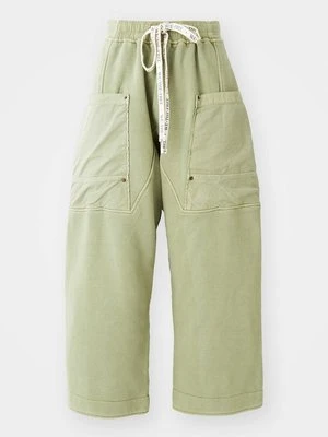 Spodnie materiałowe Free People