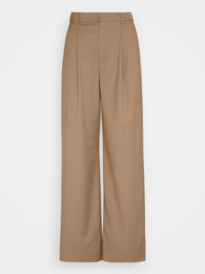 Spodnie materiałowe Gestuz