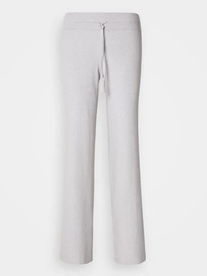 Spodnie materiałowe Gina Tricot