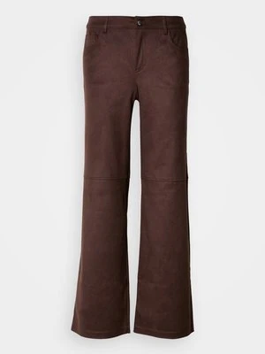 Spodnie materiałowe Gina Tricot