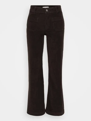 Spodnie materiałowe Gina Tricot Petite