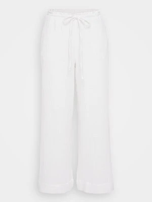 Spodnie materiałowe Gina Tricot Petite