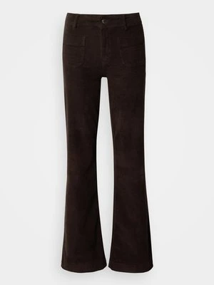 Spodnie materiałowe Gina Tricot Tall