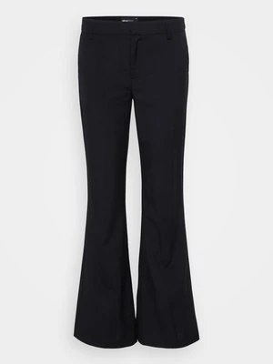 Spodnie materiałowe Gina Tricot Tall