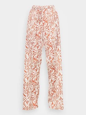 Spodnie materiałowe Glamorous