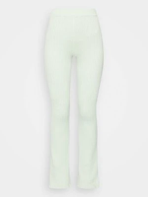 Spodnie materiałowe Glamorous