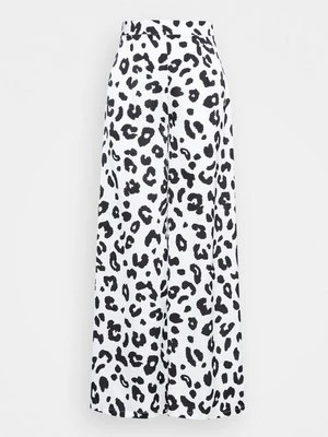 Spodnie materiałowe Glamorous