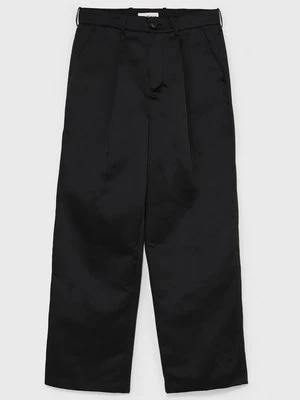 Spodnie materiałowe Han Kjøbenhavn