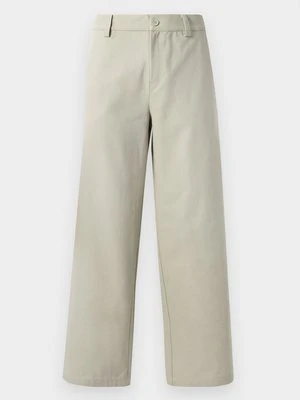 Spodnie materiałowe Han Kjøbenhavn