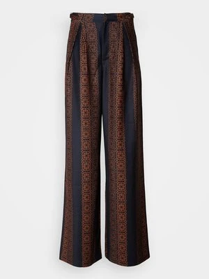 Spodnie materiałowe Heathe