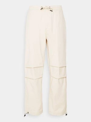 Spodnie materiałowe INDICODE JEANS