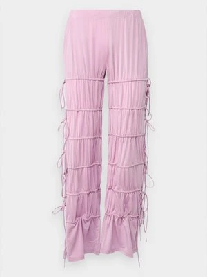 Spodnie materiałowe Love Scars