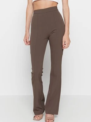 Spodnie materiałowe MARCIANO BY GUESS brązowy