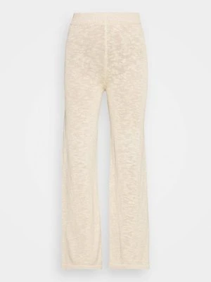 Spodnie materiałowe Missguided