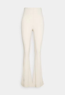 Spodnie materiałowe Missguided Tall