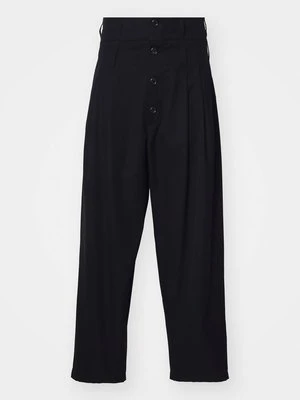 Spodnie materiałowe Moschino