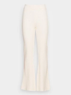 Spodnie materiałowe NA-KD