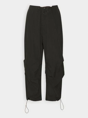 Spodnie materiałowe New Girl Order