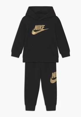 Spodnie materiałowe Nike Sportswear