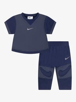 Spodnie materiałowe Nike Sportswear
