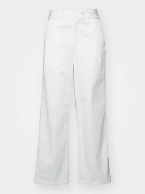 Spodnie materiałowe Nike Sportswear