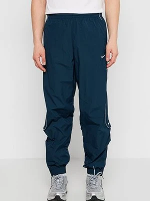 Spodnie materiałowe Nike Sportswear