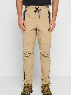 Spodnie materiałowe Nike Sportswear