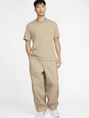 Spodnie materiałowe Nike Sportswear