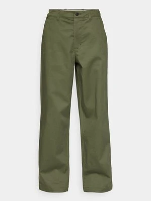 Spodnie materiałowe Nike Sportswear