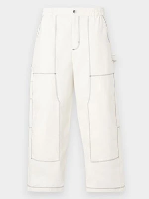 Spodnie materiałowe Nike Sportswear