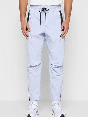 Spodnie materiałowe Nike Sportswear