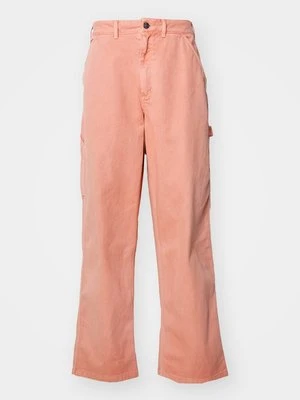 Spodnie materiałowe Nike Sportswear