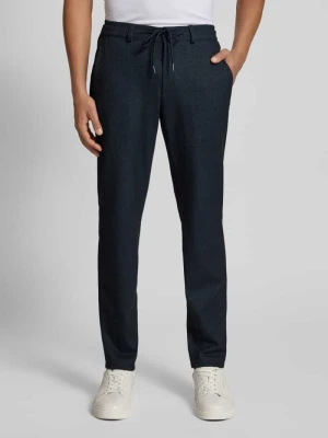 Spodnie materiałowe o kroju slim fit z kieszeniami z tyłu model ‘Phil’ BRAX